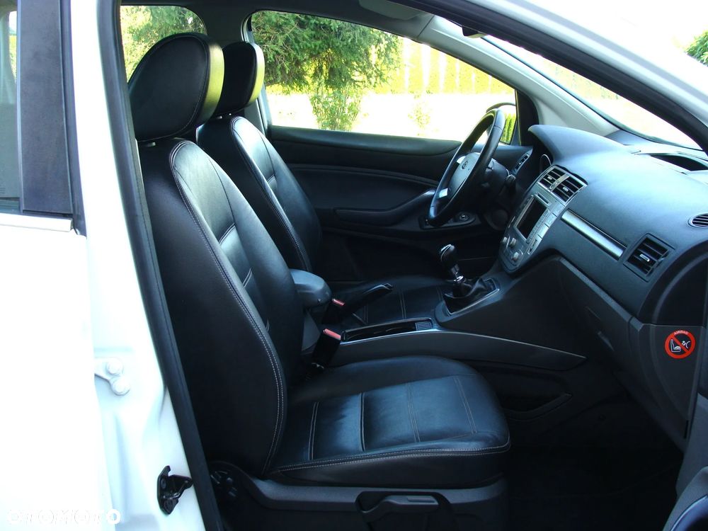 Ford Kuga 2.0 TDCi 4x4 Titanium - 10