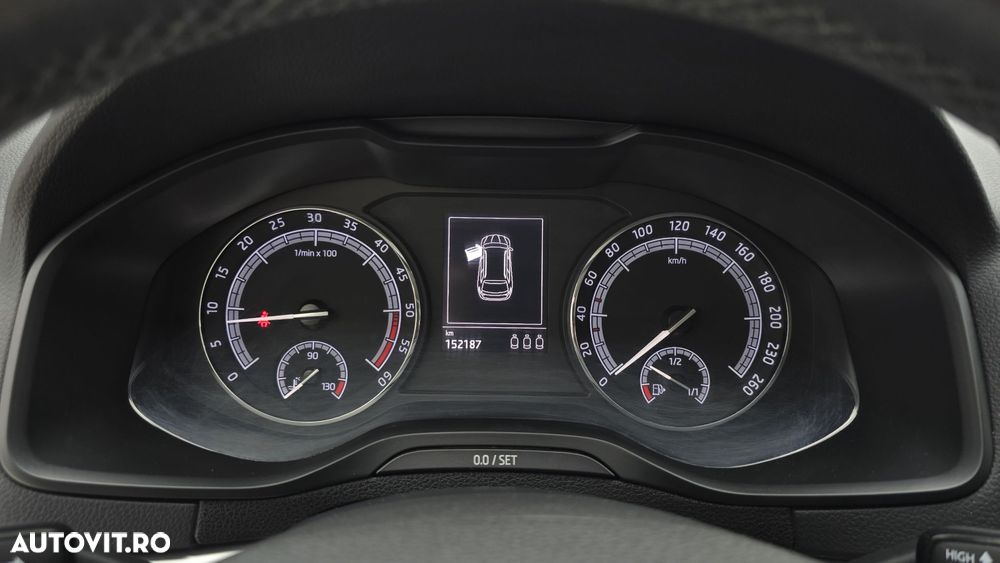 Skoda Karoq 1.6 TDI DSG Style - 16