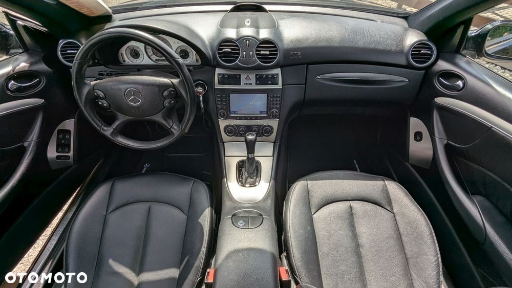 Mercedes-Benz CLK - 23