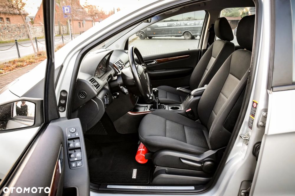 Mercedes-Benz Klasa A 180 CDI Elegance - 17