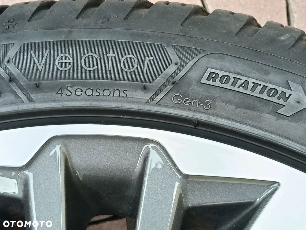 TOYOTA YARIS 19-24r Koła z Oponami Zimowymi 205/45 R17 GOGDYEAR 21/22r - 11