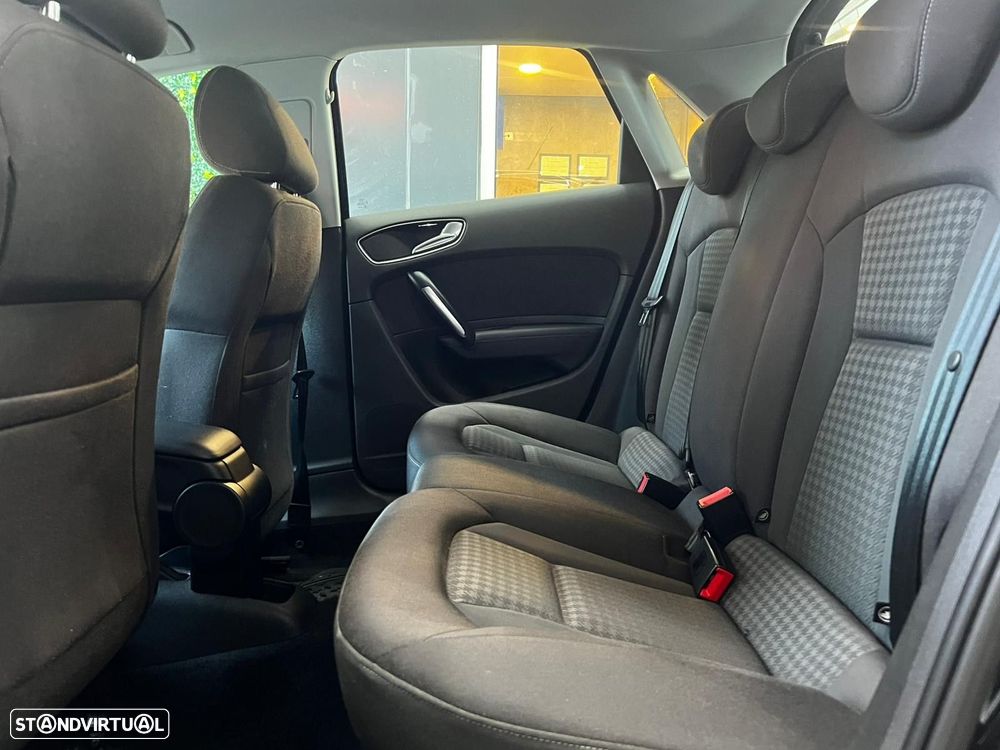 Audi A1 1.6 TDI Advance - 10