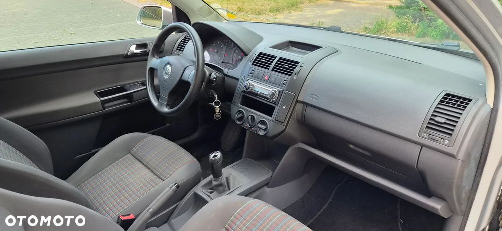 Volkswagen Polo 1.9 TDI Sportline - 17