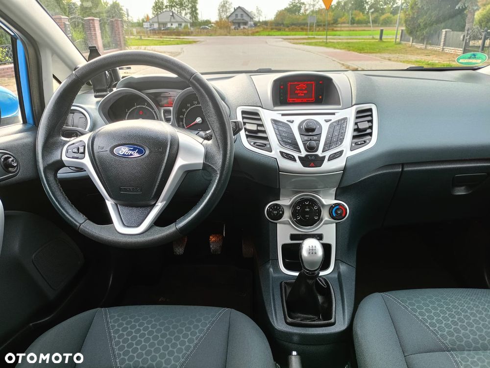 Ford Fiesta - 9