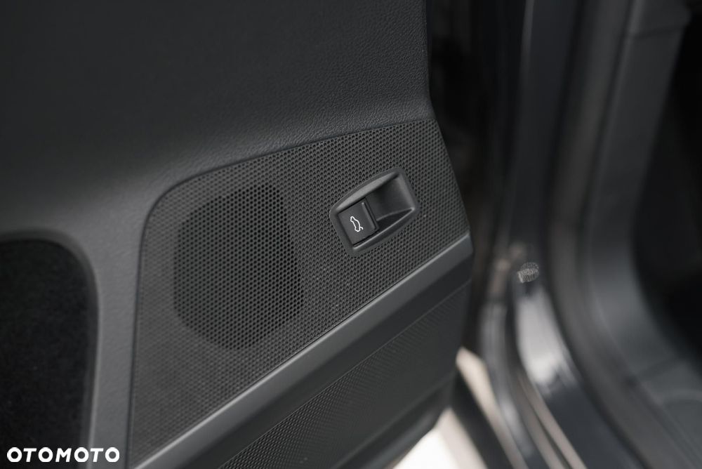 Volkswagen Passat - 30