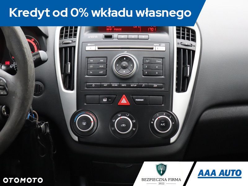 Kia Ceed - 13