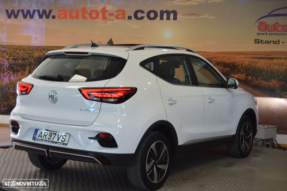 MG ZS EV 72.6 kWh Luxury - 3