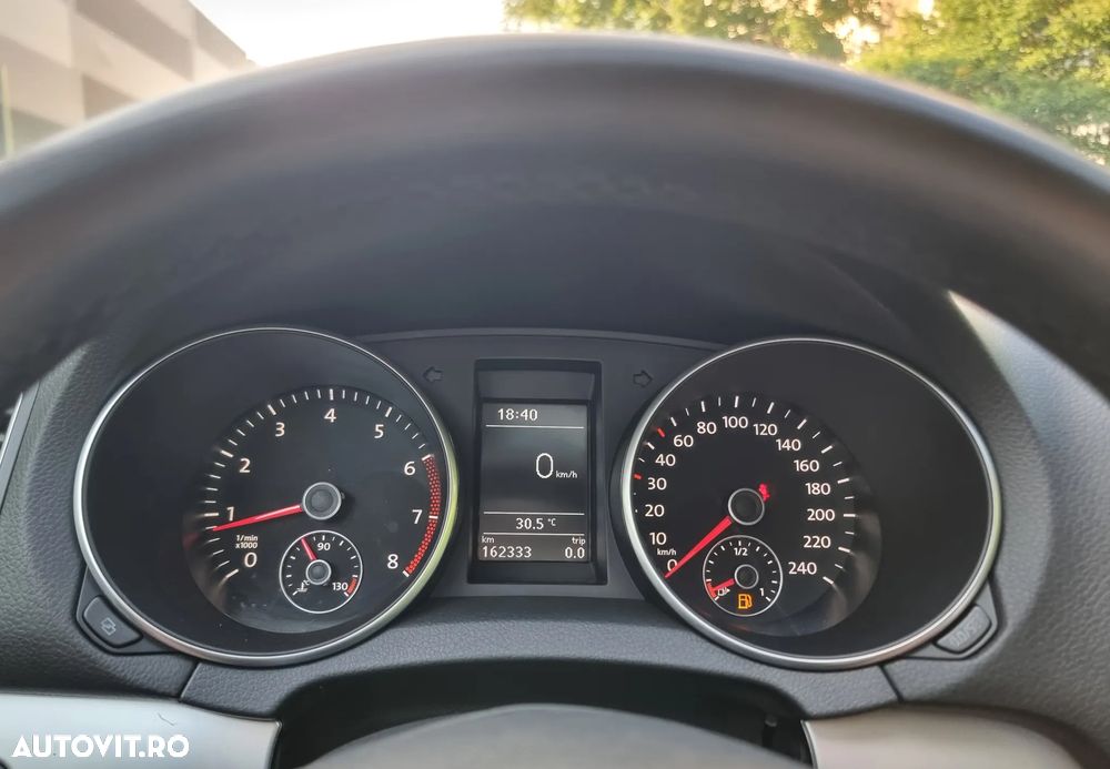 Volkswagen Golf 1.4 TSI Highline - 28