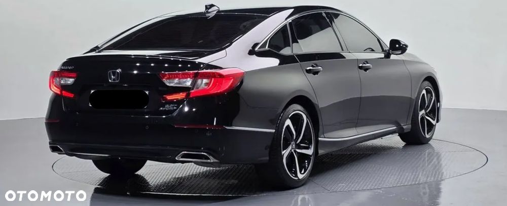 Honda Accord - 4