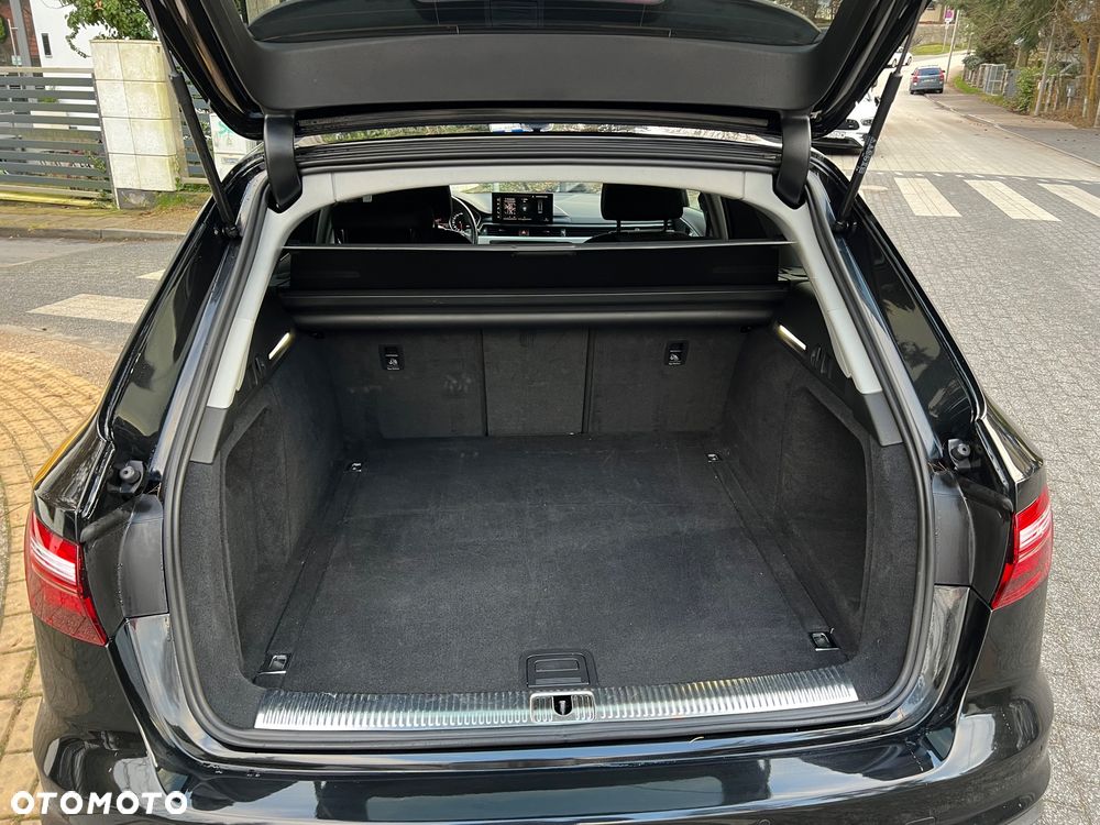 Audi A4 Avant - 32