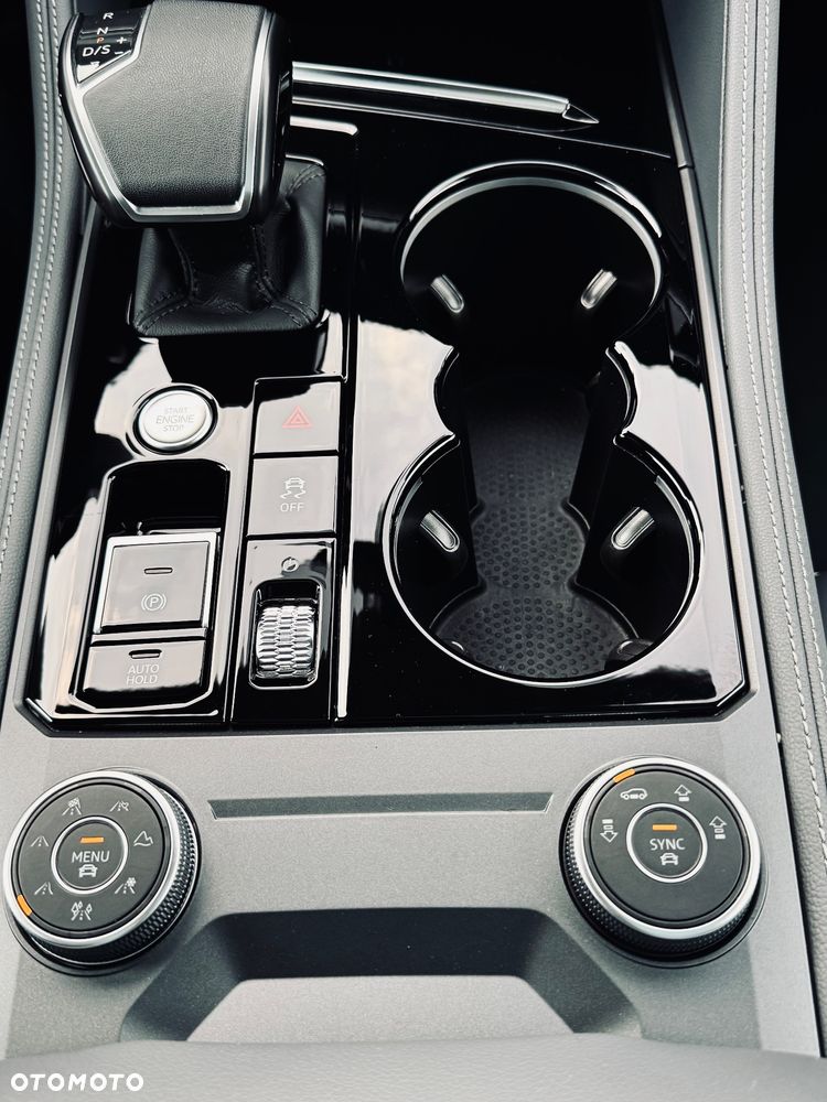 Volkswagen Touareg 3.0 V6 TFSI PHEV 280kW 4Motion Elegance - 25