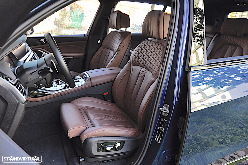 BMW X7 M50d - 47