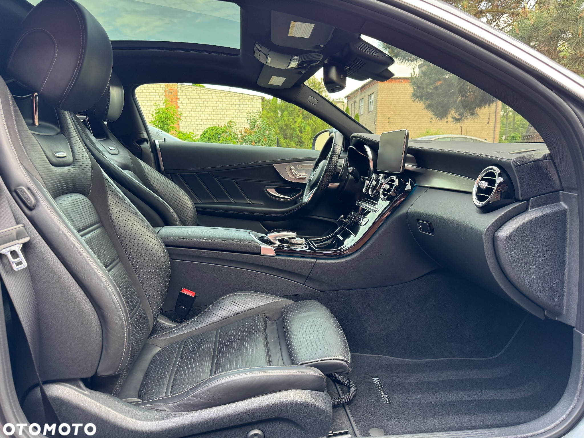 Mercedes-Benz Klasa C AMG 63 Cabrio AMG Speedshift 7G-MCT - 16
