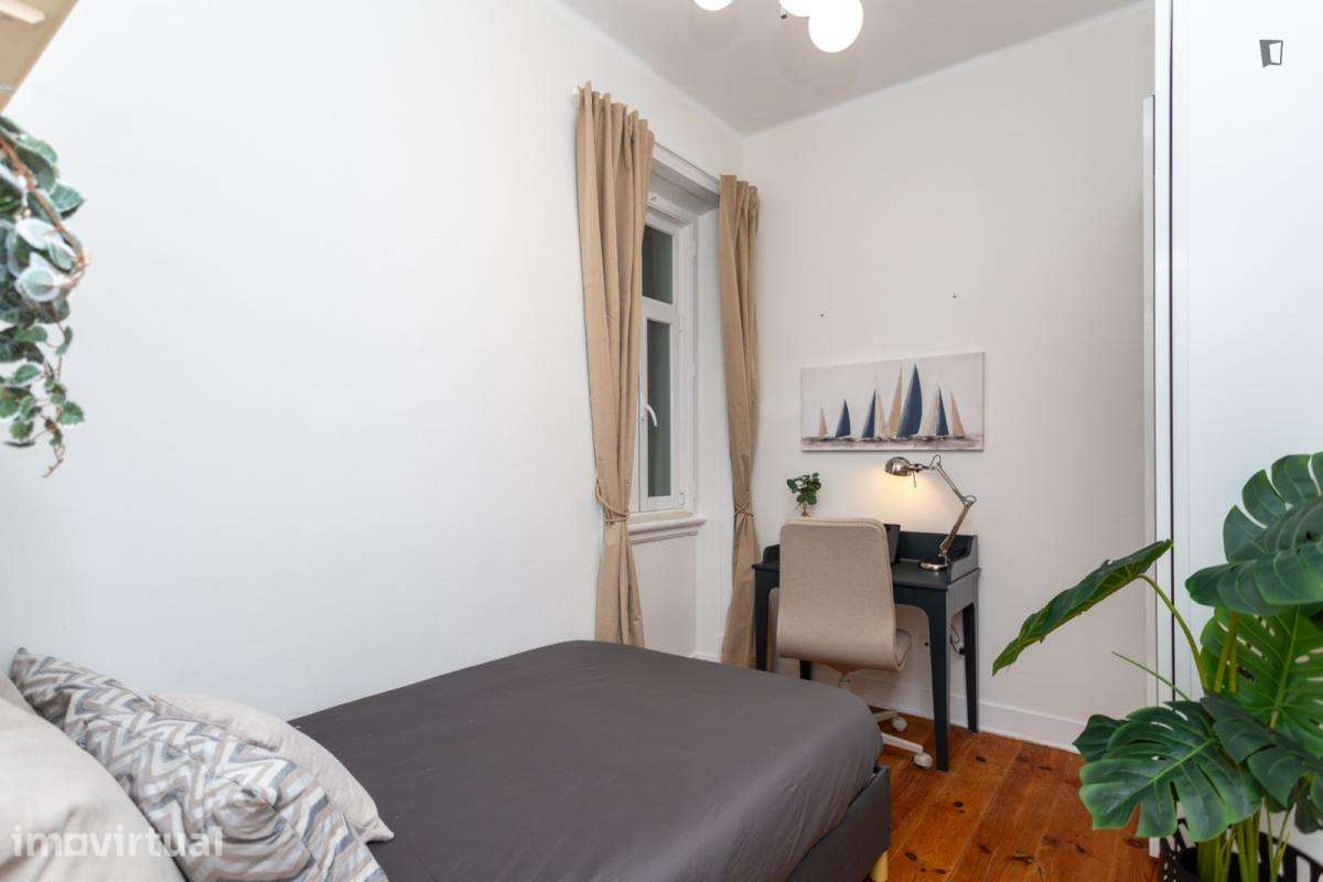 Quarto - localizado em Alcântara Lisbon - Grande imagem: 2/35