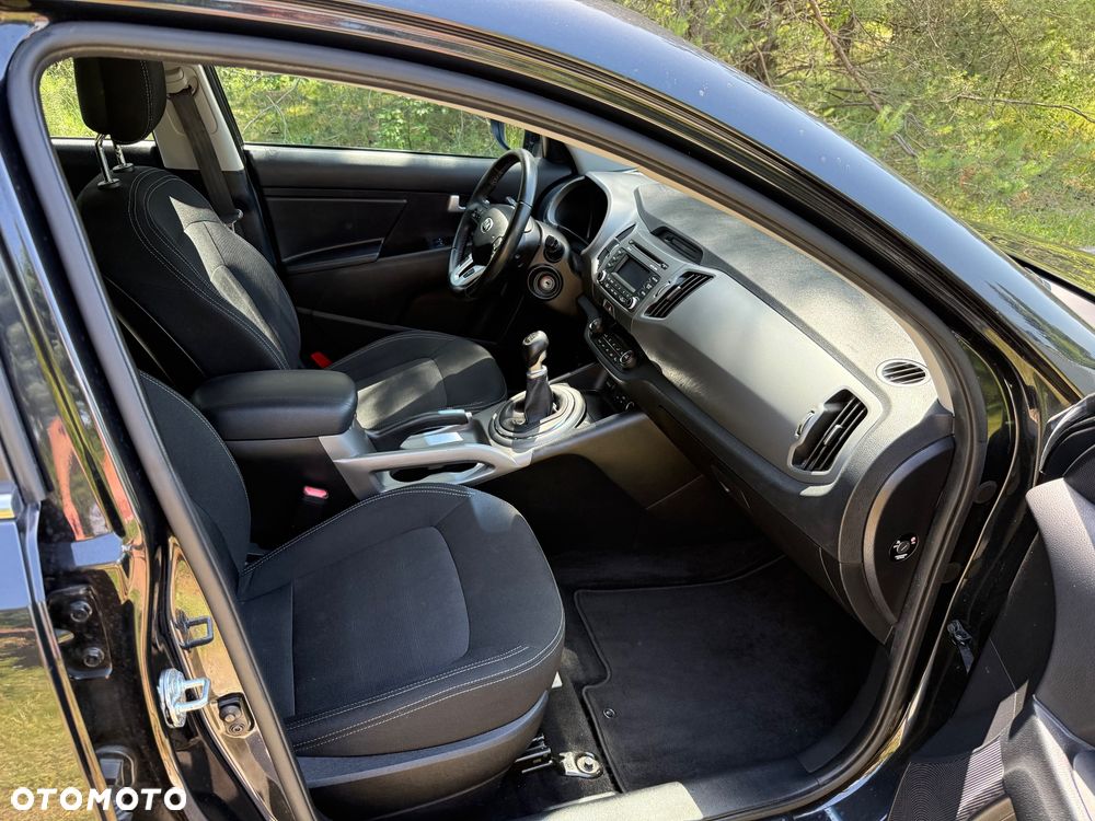 Kia Sportage 1.7 CRDI 2WD Dream-Team Edition - 6