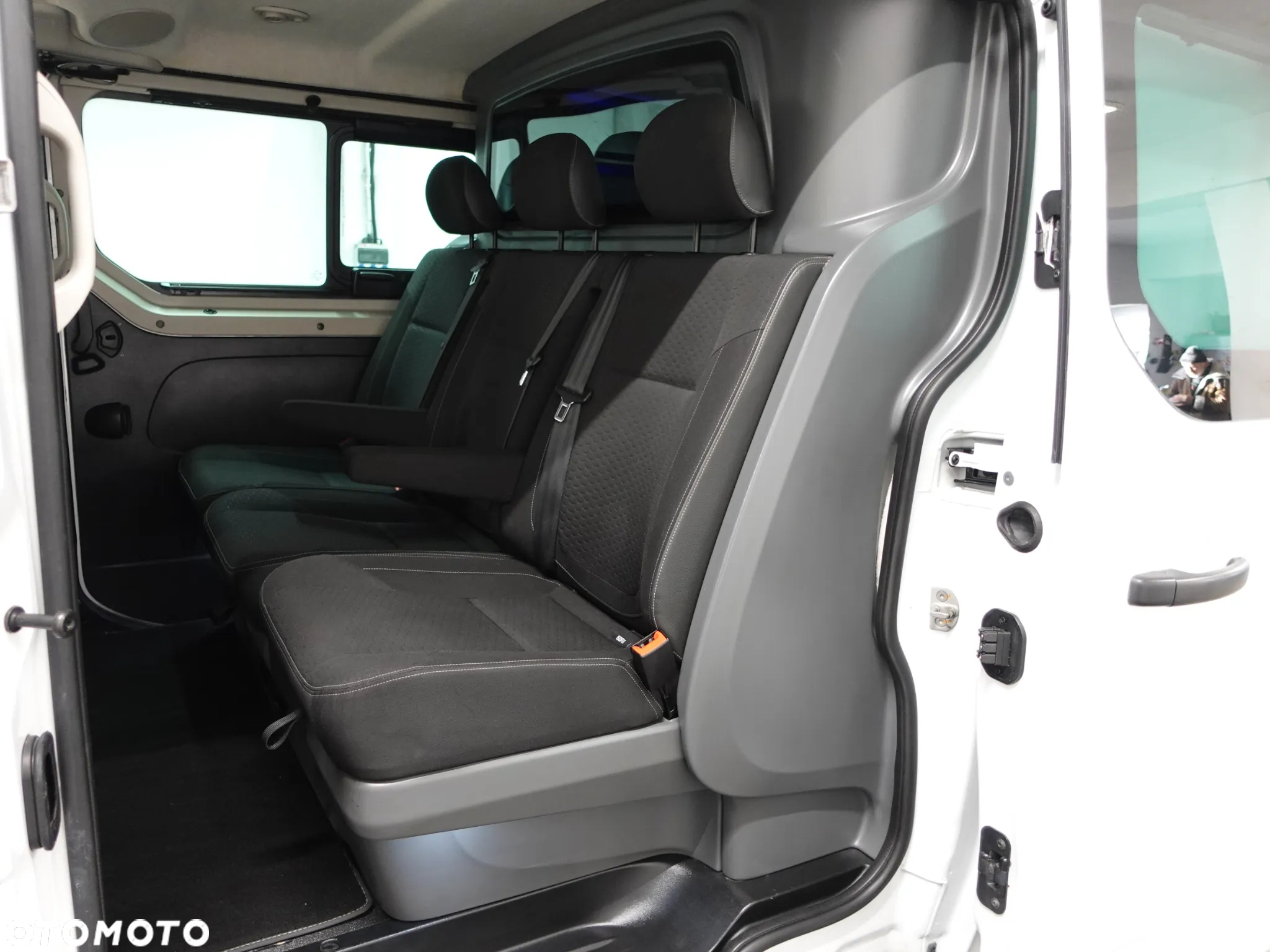 Opel Vivaro - 27