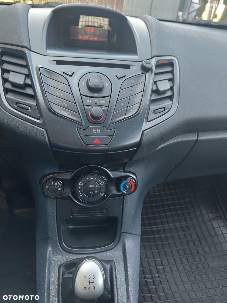 Ford Fiesta - 8