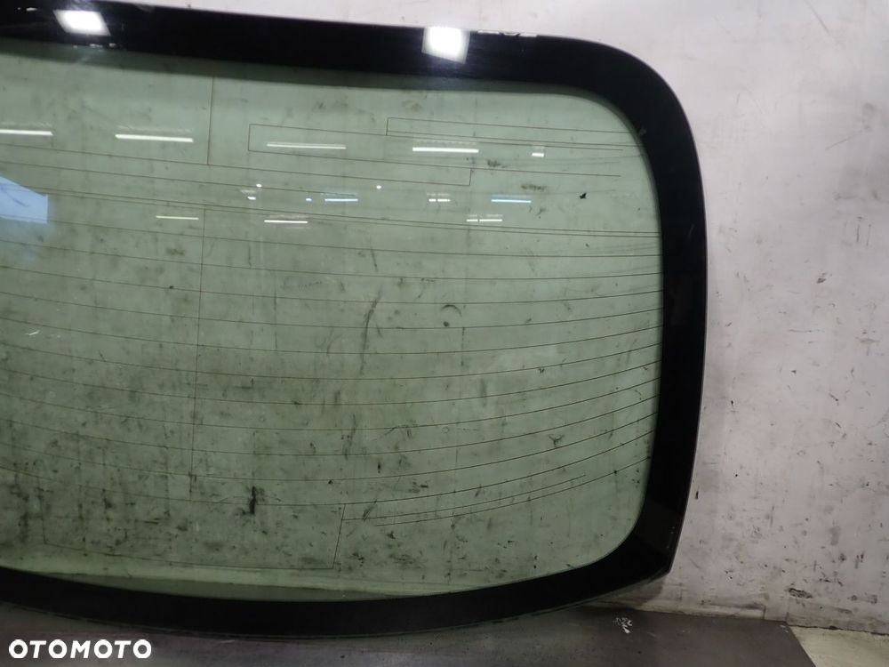 SZYBA TYLNA INFINITI M37X - 3