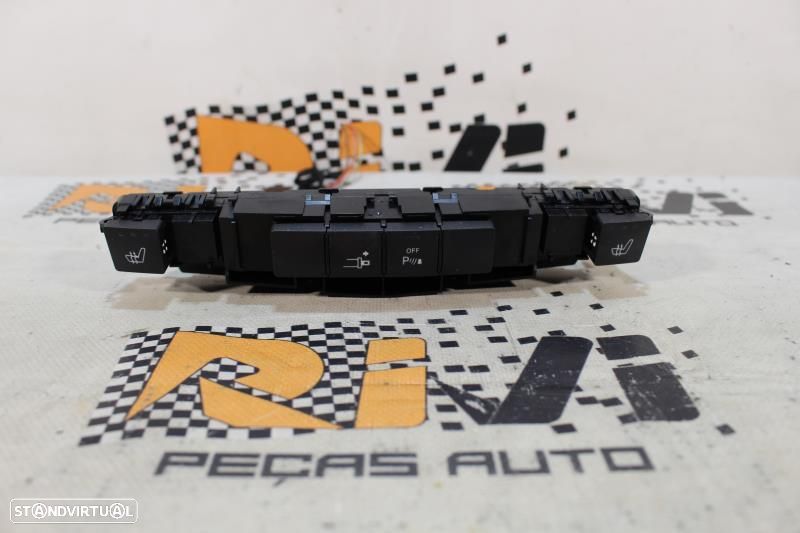 Conjunto De Botões Mercedes-Benz E-Class Coupé (C207)  A2078204010 / A - 1