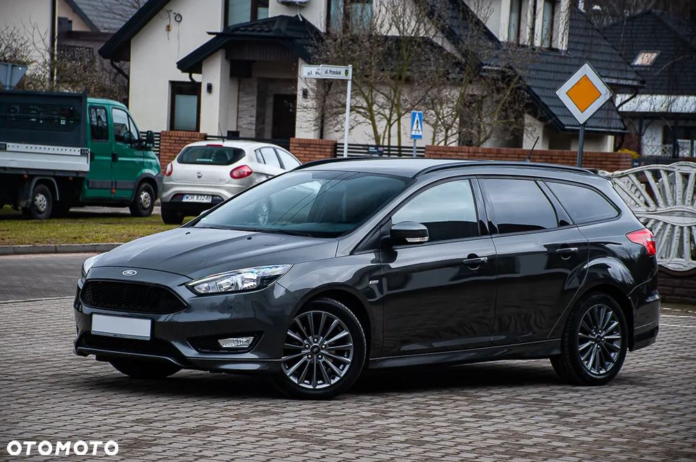 Ford Focus 1.5 EcoBoost Titanium ASS - 38