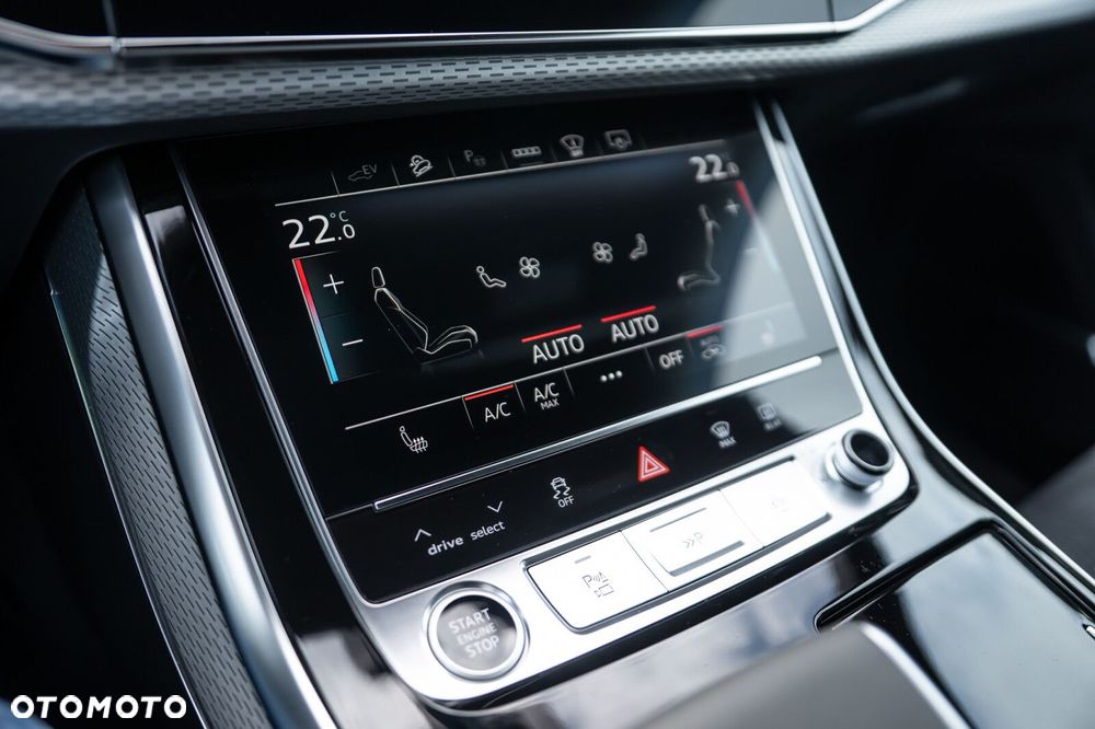 Audi Q8 - 27