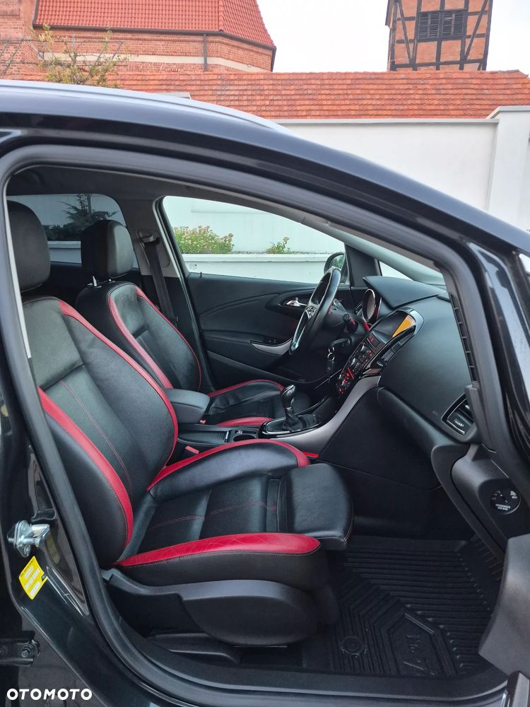 Opel Astra 2.0 BiTurbo CDTI DPF ecoFLEX SportsTourer St - 17