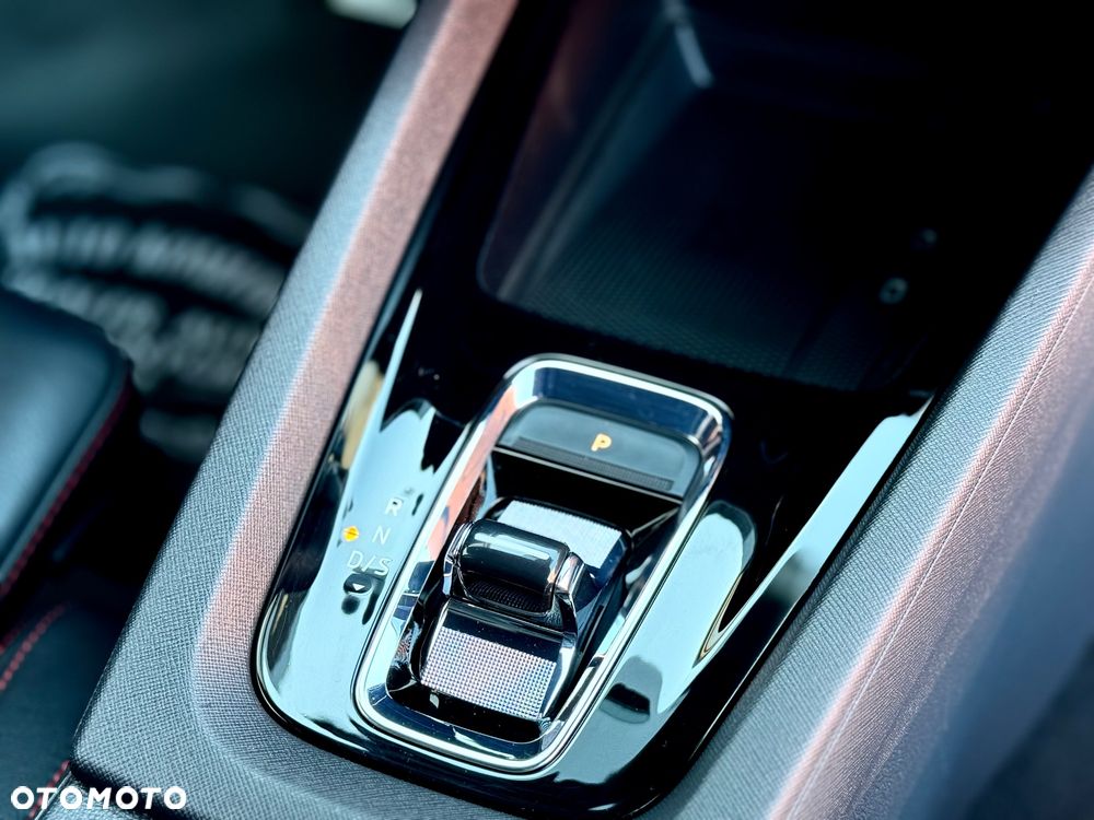Skoda Octavia 2.0 TDI DSG RS - 32