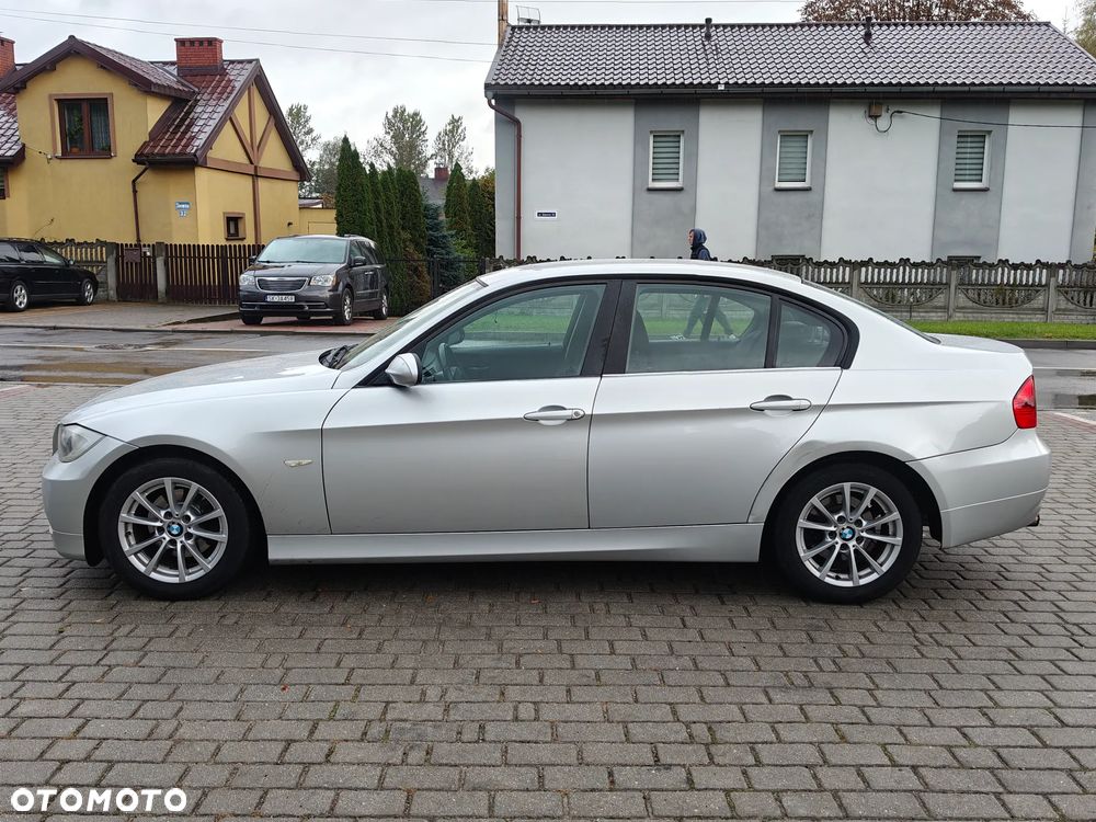 BMW Seria 3 318d - 21