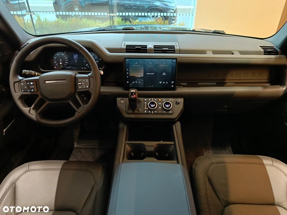 Land Rover Defender 130 5.0 P425 Outbound - 21