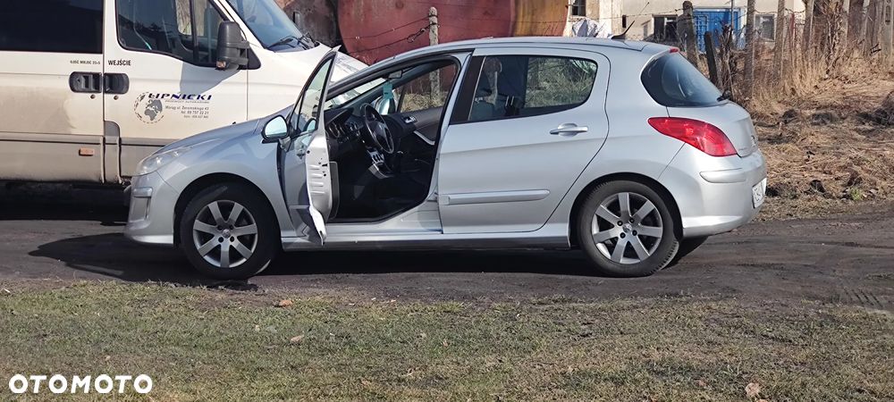 Peugeot 308 1.6 HDi Presence - 10