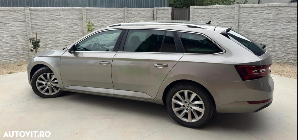 Skoda Superb 2.0 TDI DSG 4X4 Style - 5