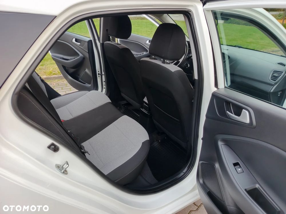 Hyundai i20 1.1 CRDi Style - 13