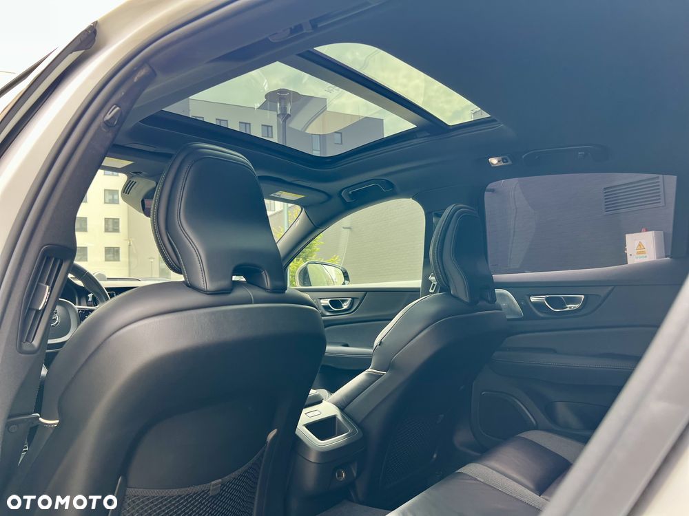 Volvo S60 T6 AWD R-Design - 21