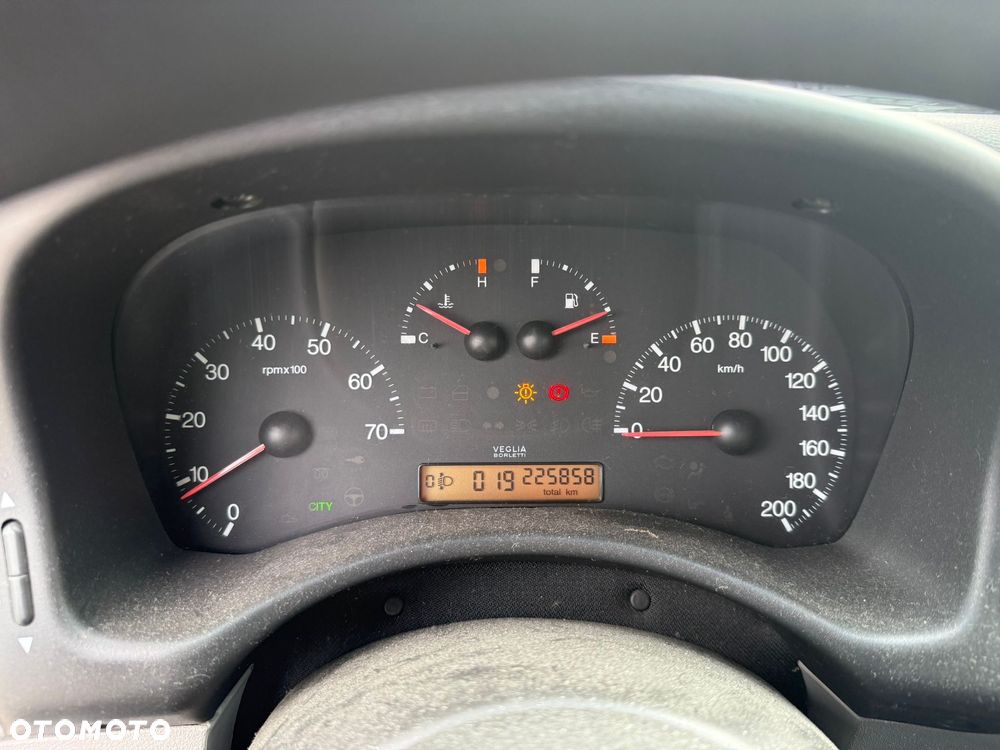 Fiat Punto 1.2 16V Active - 21