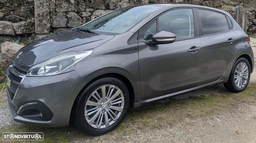 Peugeot 208 - 7