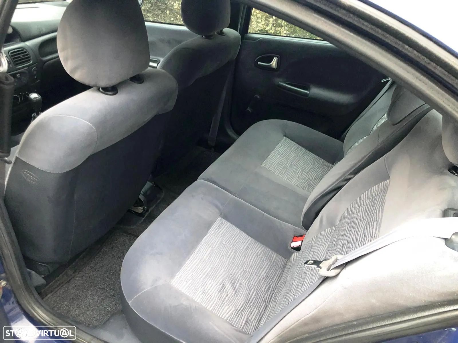Renault Mégane 1.4 16V Authentic - 7