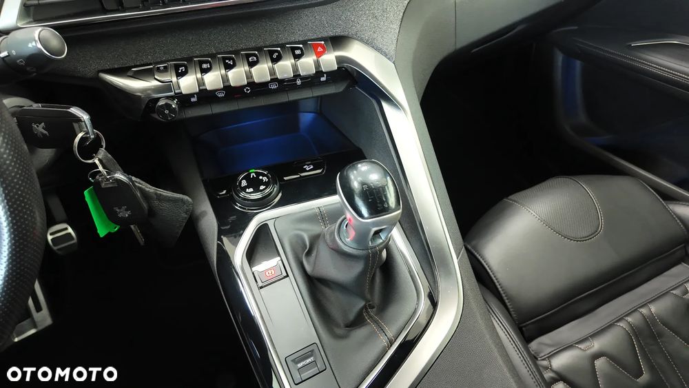 Peugeot 5008 2.0 BlueHDi Allure 7os - 28