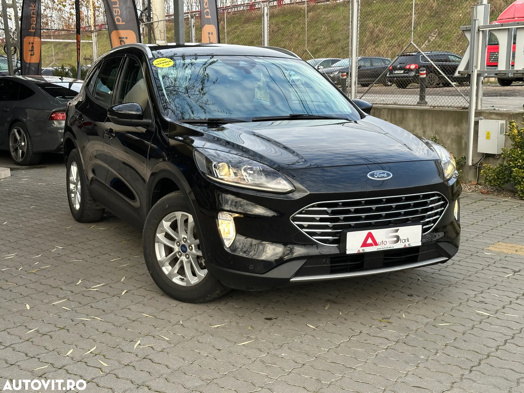Ford Kuga 2.5 Duratec FHEV FWD Titanium - 3