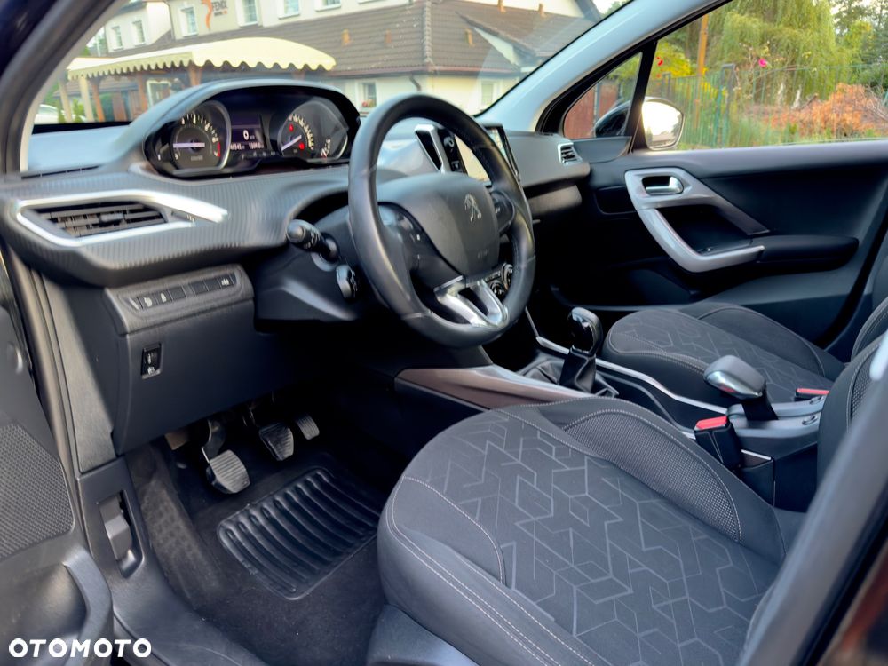 Peugeot 2008 - 9