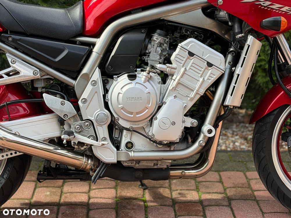 Yamaha FZS - 13