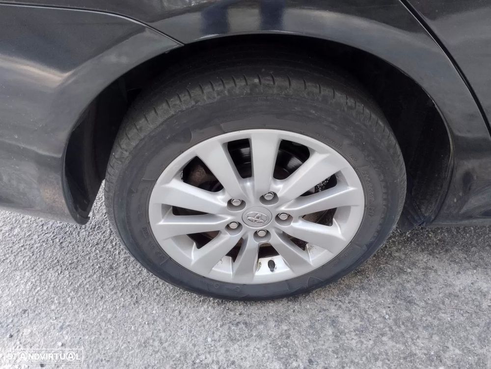 Toyota Corolla 1.4 D-4D Exclusive - 13