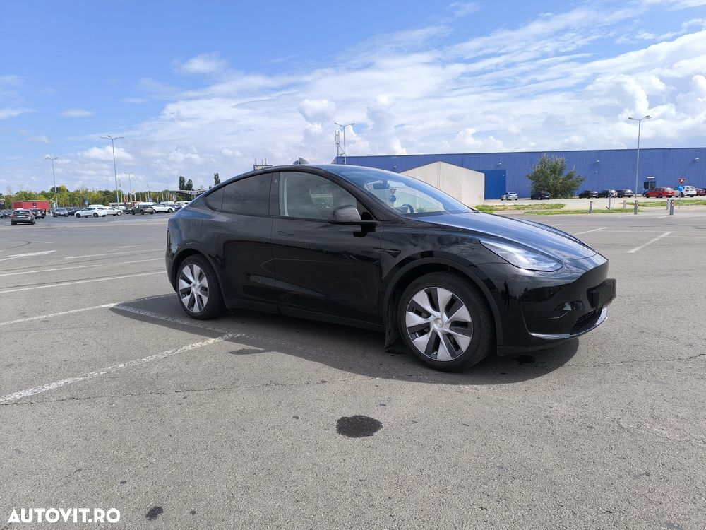 Tesla Model Y RWD - 6