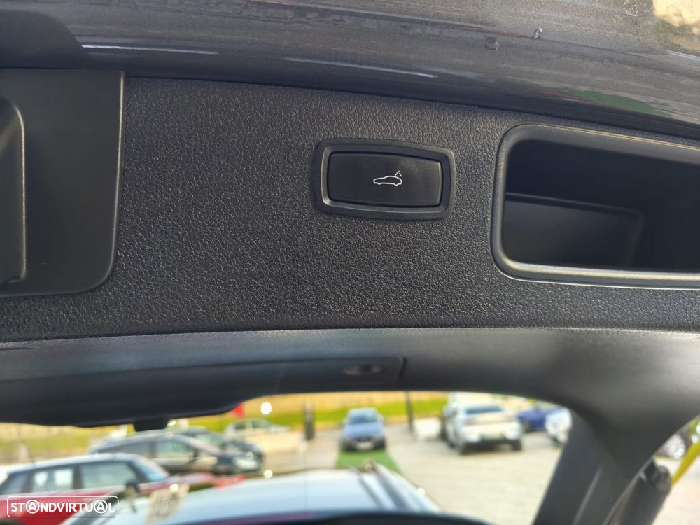 Porsche Macan Turbo - 18