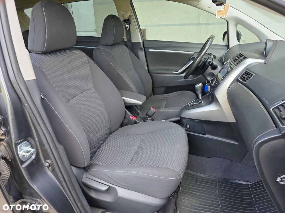 Toyota Verso - 18