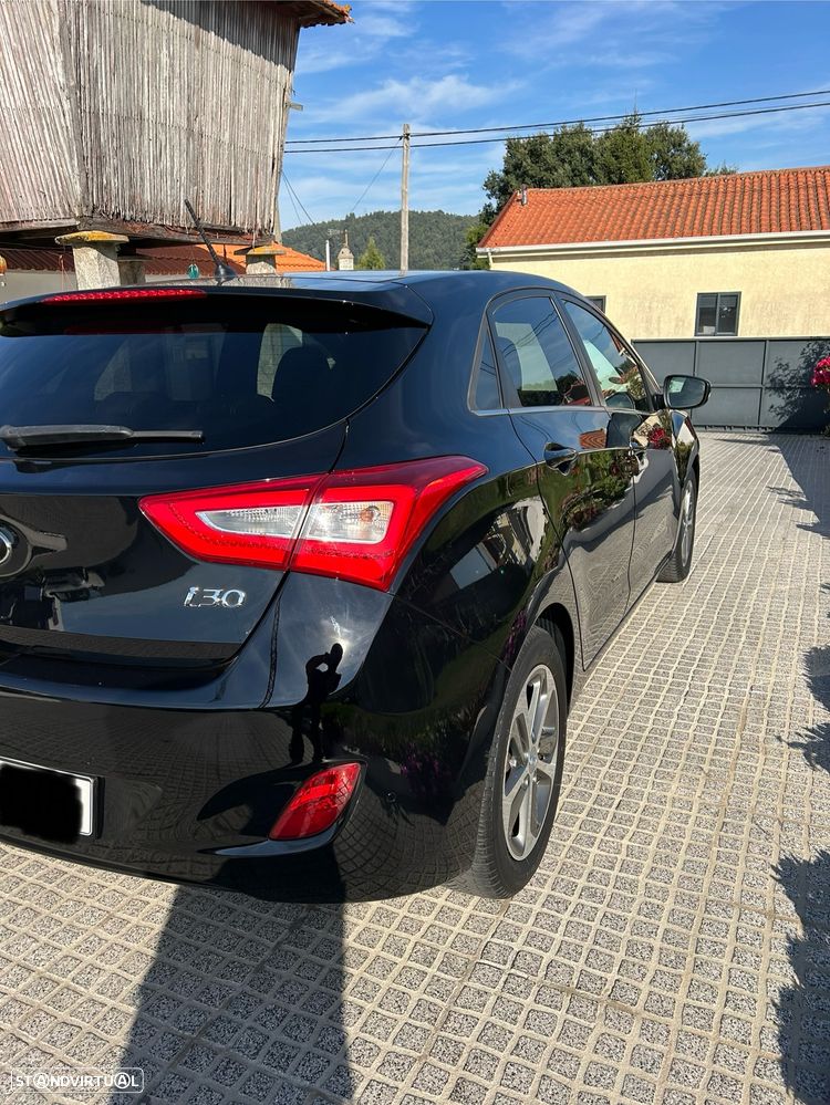 Hyundai i30 1.6 CRDI Blue Comfort J16 - 12