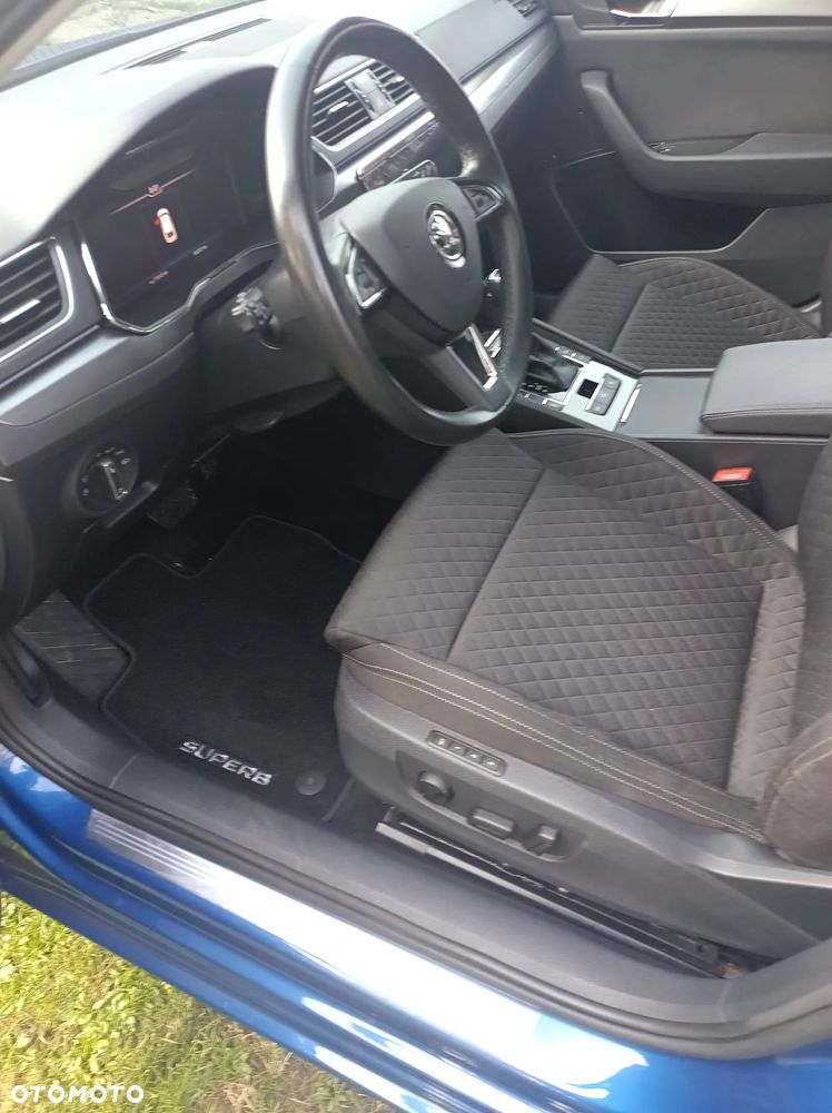 Skoda Superb 2.0 TDI SCR Style DSG - 11