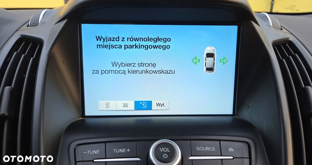 Ford Kuga 1.5 EcoBoost 2x4 Titanium - 19