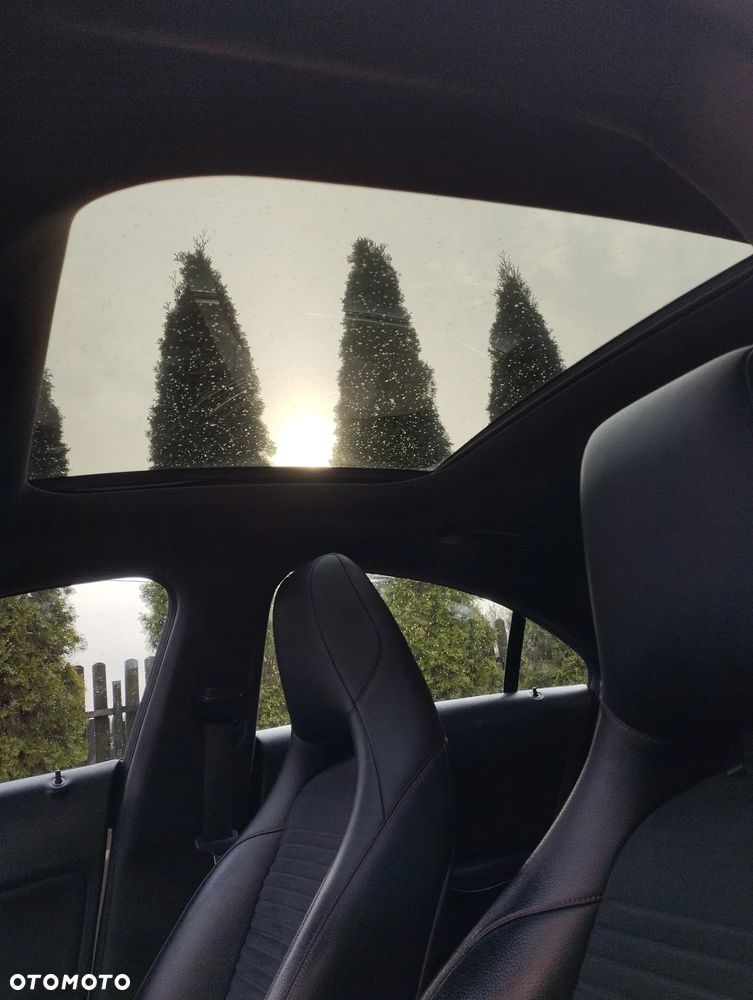 Mercedes-Benz CLA - 21