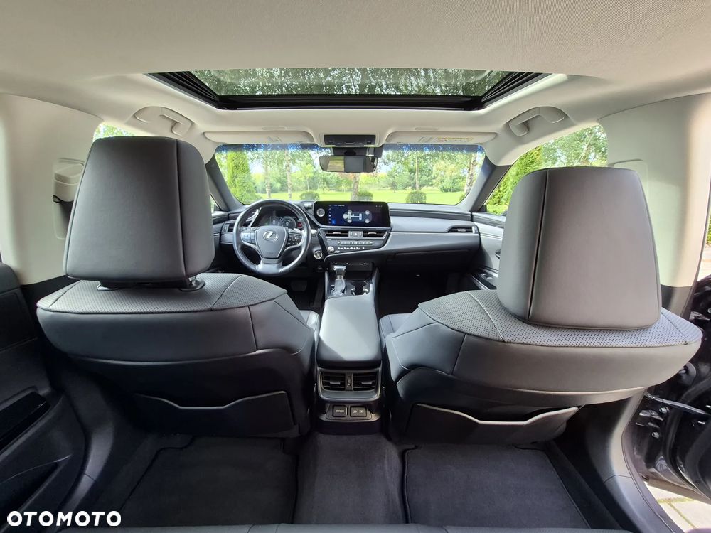Lexus ES 300h Business Edition - 19