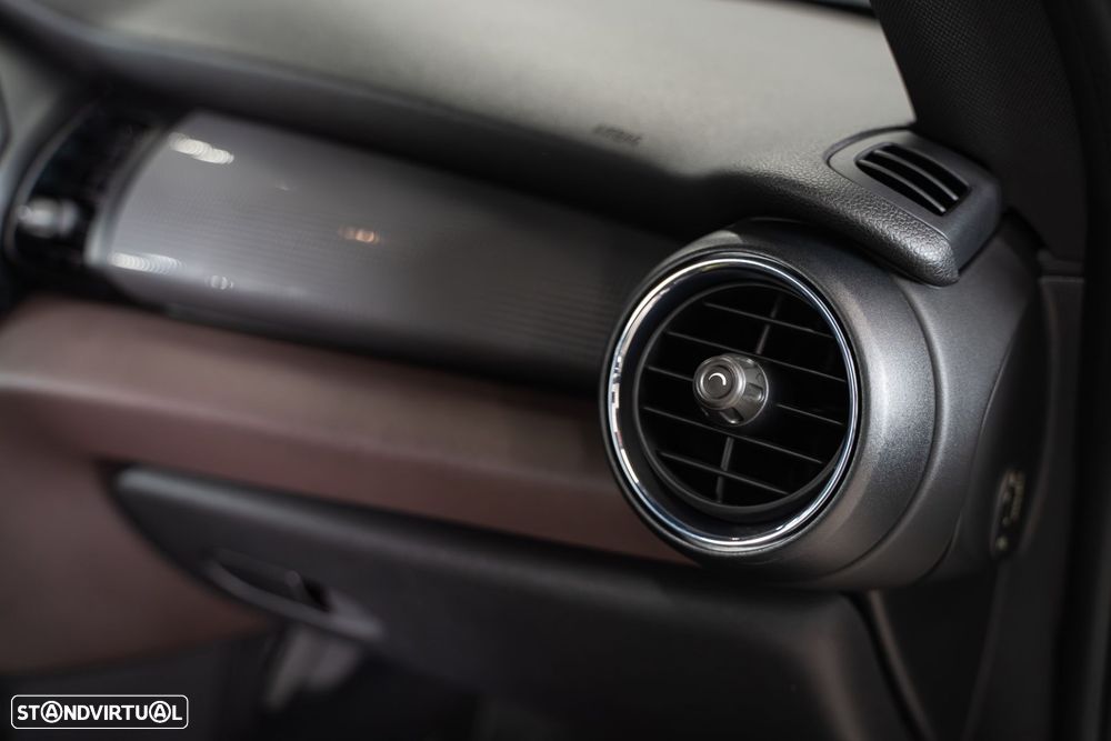 MINI 3 Portas Cooper D - 45